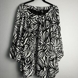 Maggie Barnes Blouse Top Sheer Sleeves Black White Leaf Print‎ Button Plus Sx 2X